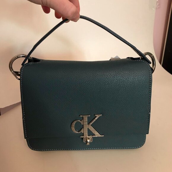 NWT Calvin Klein Jade Archive Hardware Boxy Crossbody Bag Purse - Picture 2 of 11